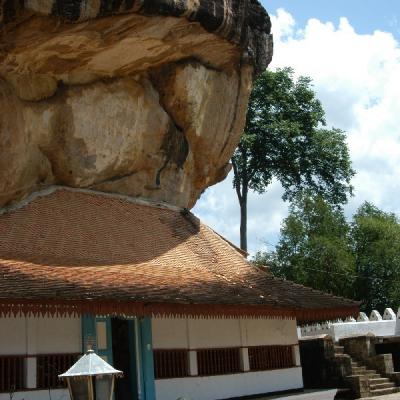 Kurunegala Ridi Vihara4