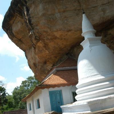 Kurunegala Ridi Vihara7