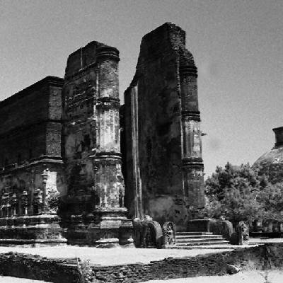 Polonnaruwa Lankatilaka Vihara Kiri Vehera